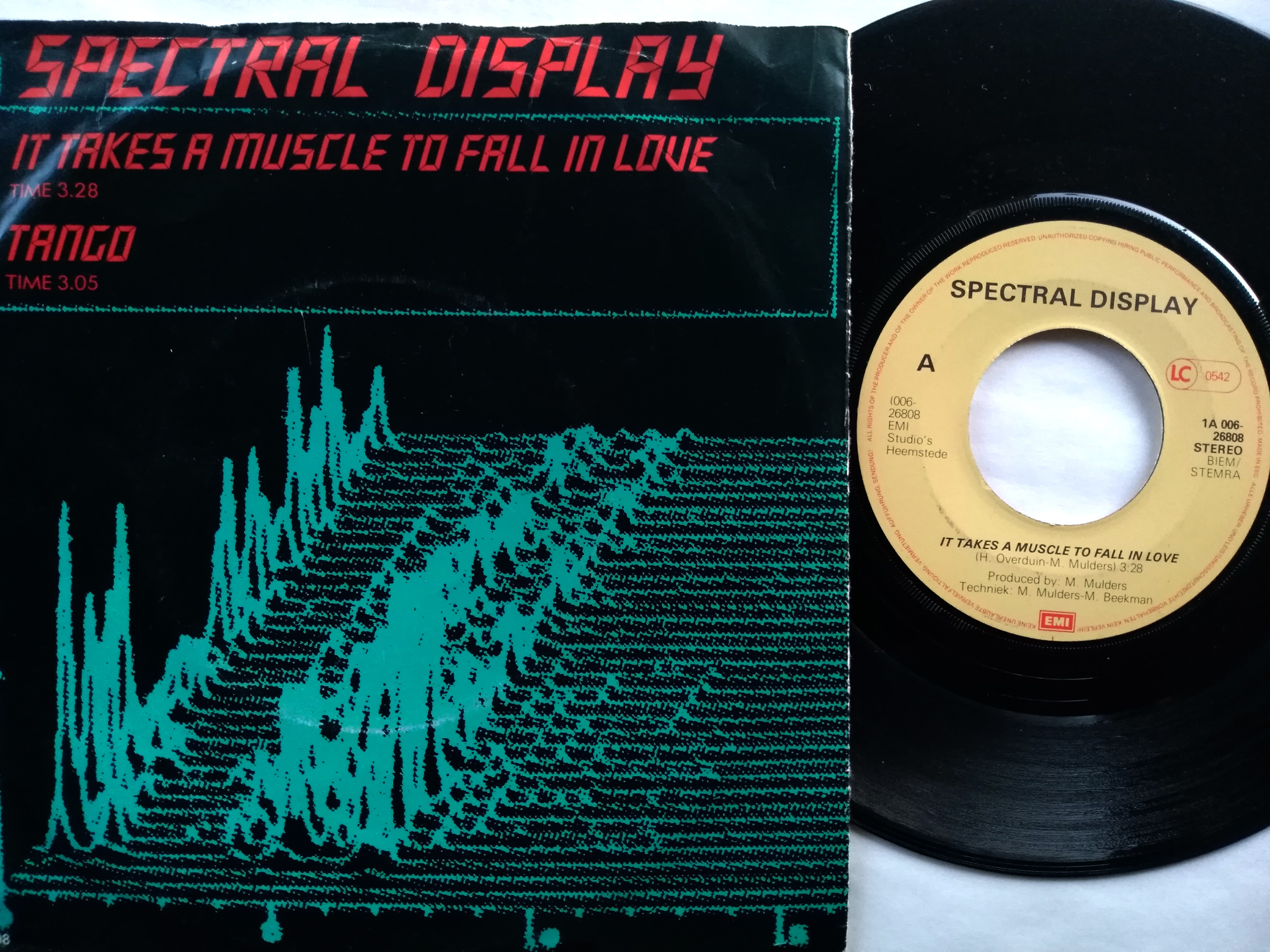 Spectral  Display - It Takes A Muscle To Fall In Love 7'