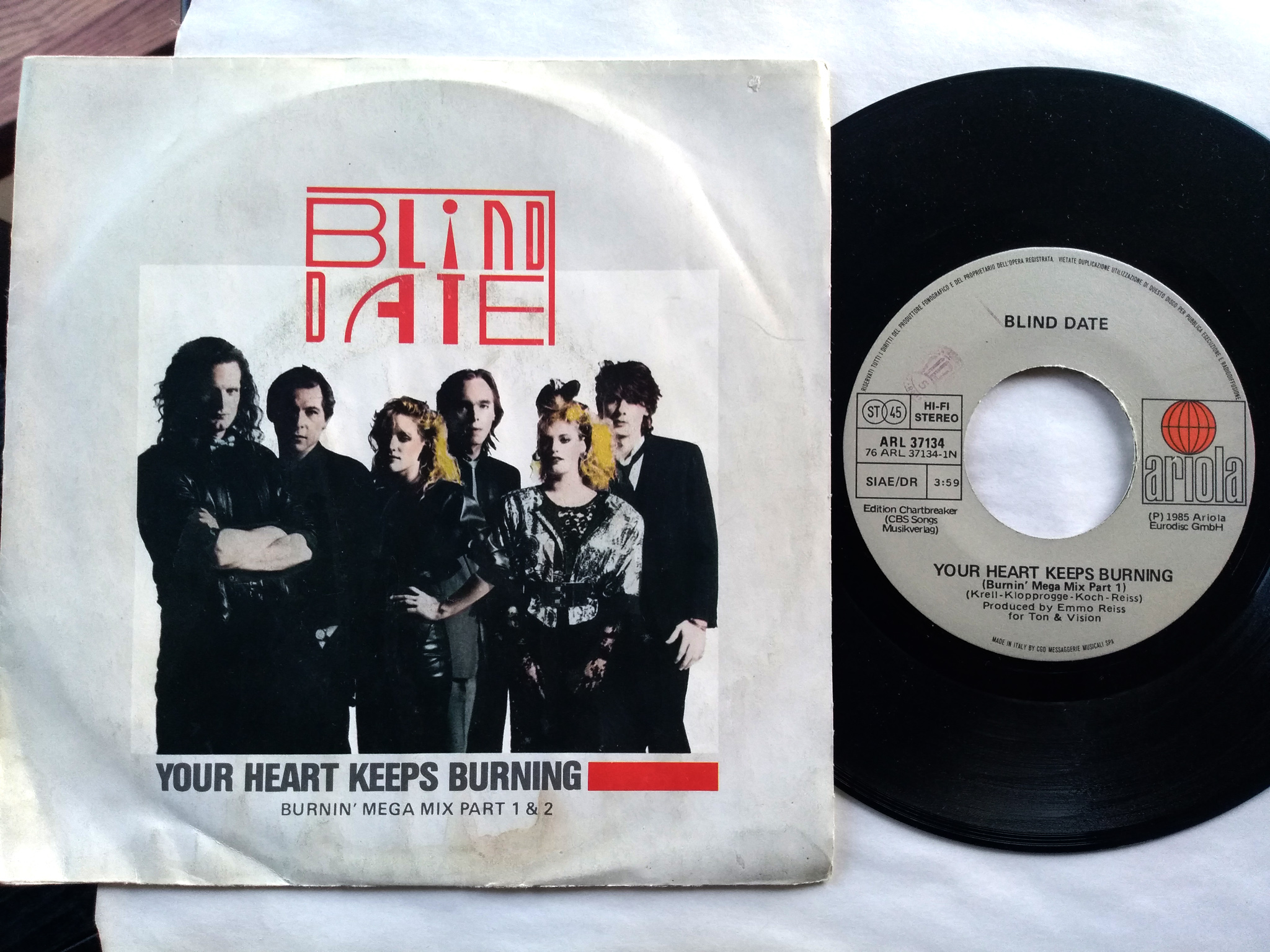Blind Date - Your Heart Keeps Burning 7'
