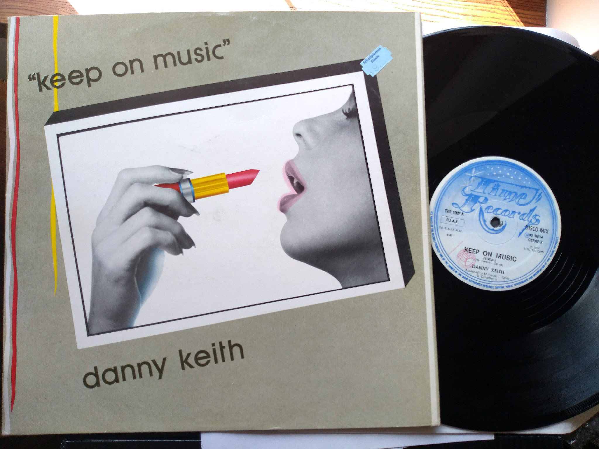 Danny Keith - Keep on music