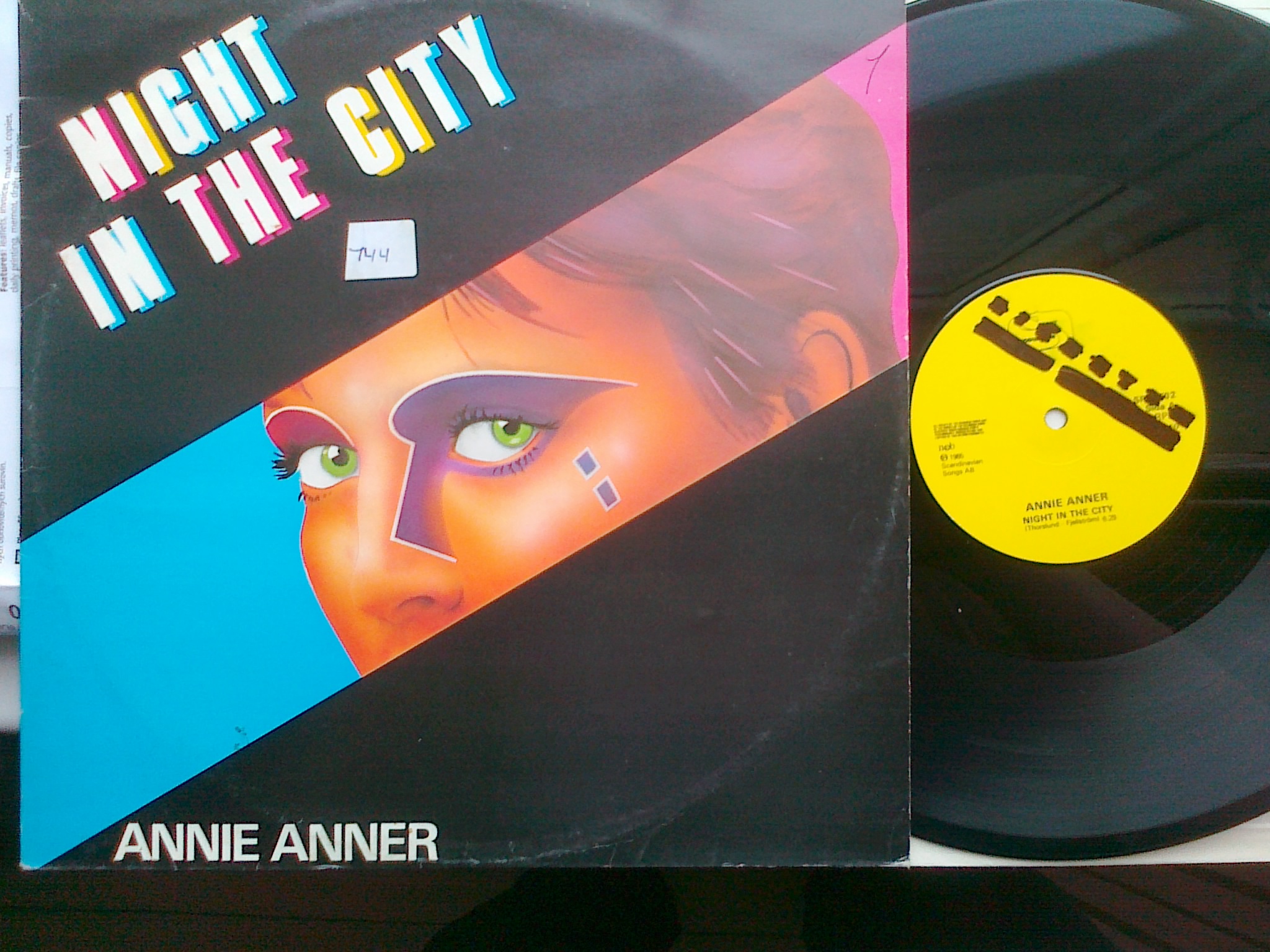 Annie Anner - Night In The City