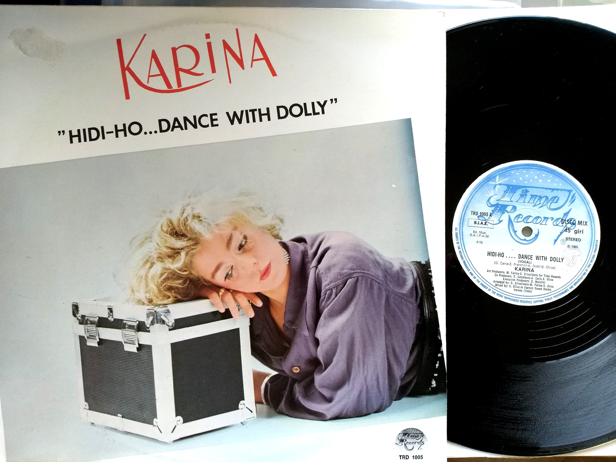 Karina - Hidi-Ho Dance With Dolly