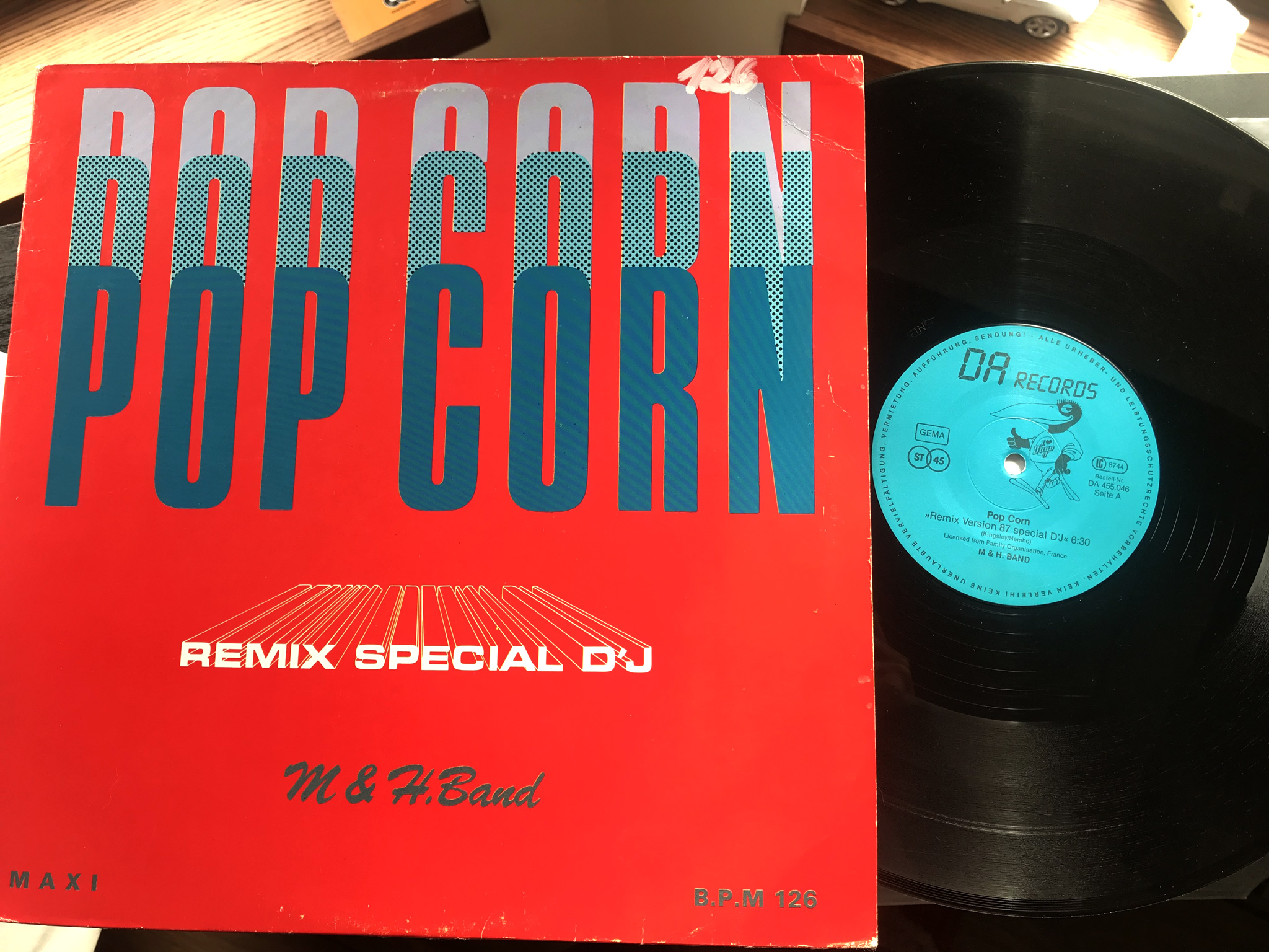 M And H.Band - Pop Corn (Remix)