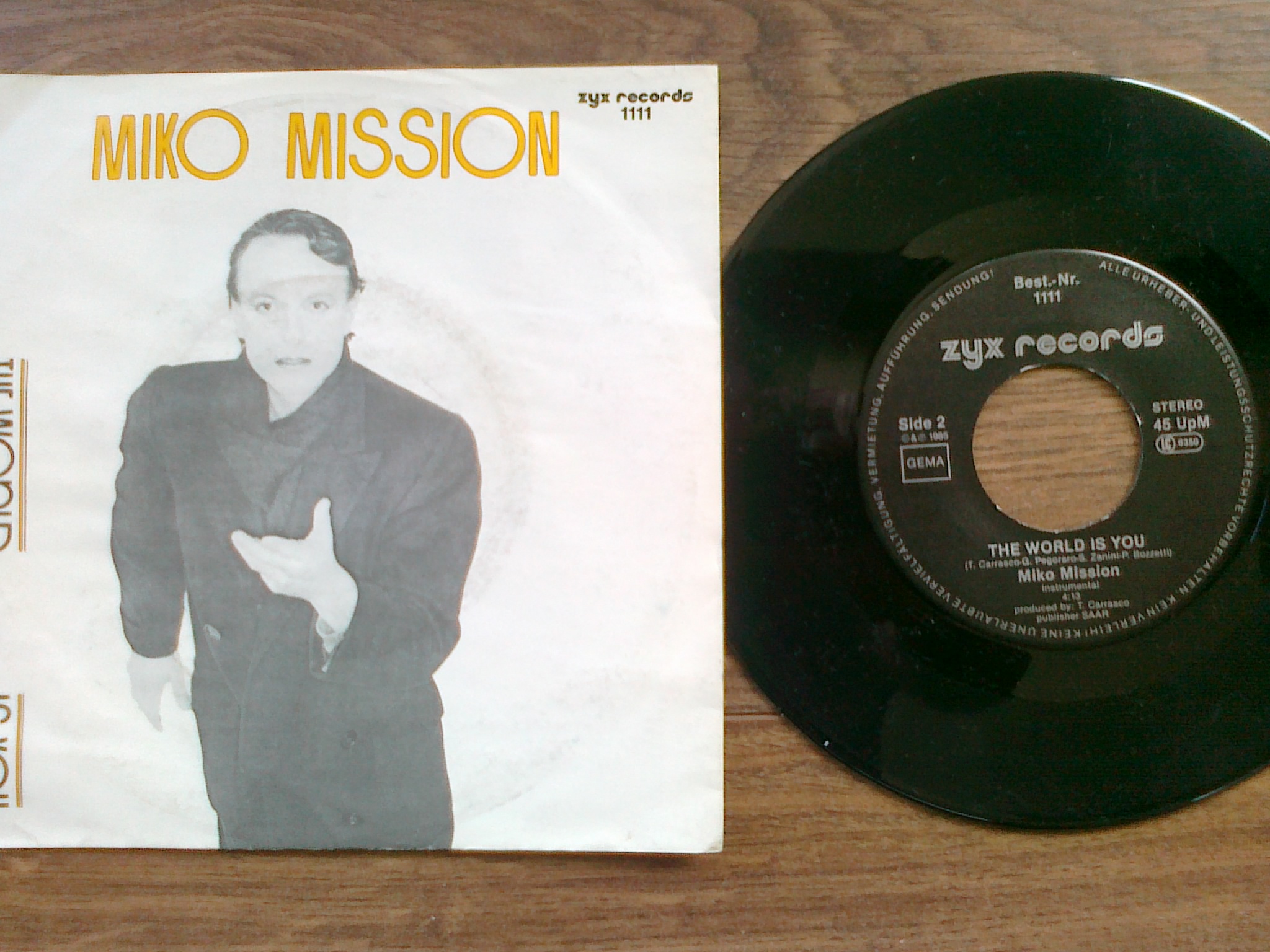 Miko Mission - The world is you 7'single